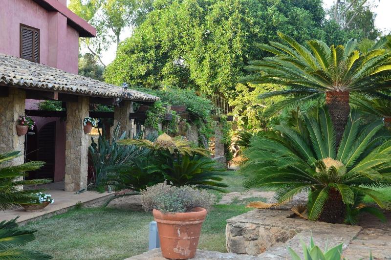 تختخواب و صبحانه Casarealia