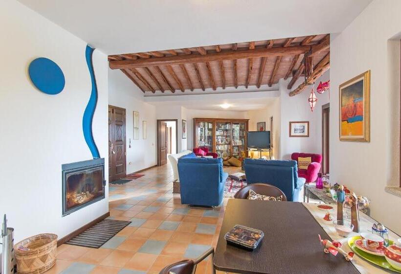 مبيت وإفطار Suite Cucinino, Bagno, Ingresso Indipendente In Villa Vìvì