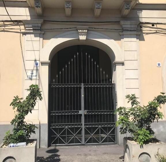 تختخواب و صبحانه Urban Pop Hostel & Bnb