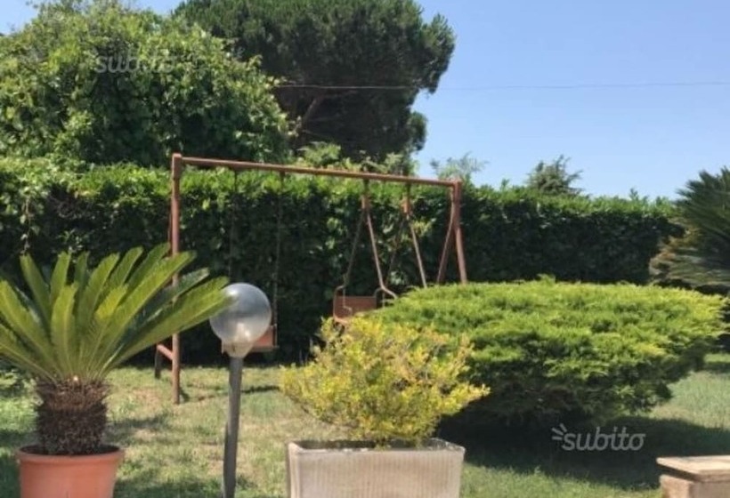 ベッドアンドブレックファースト Villa Meravigliosa Apartments   Nettuno   Nature & Sea Retreat
