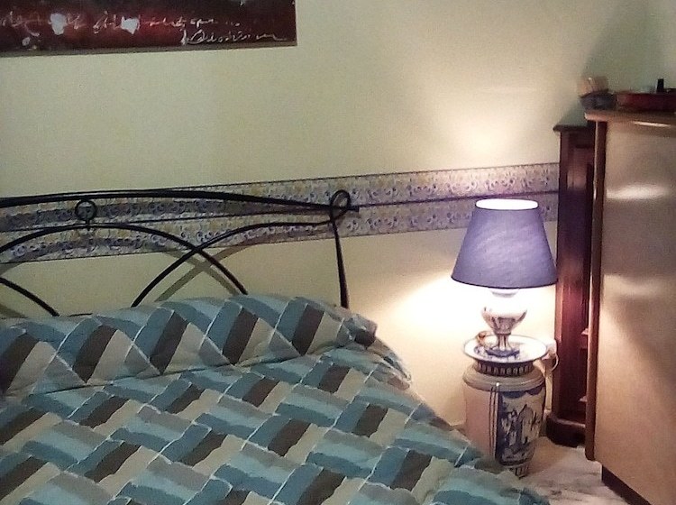 بنسيون Le Stanze Di Ginevra S. Maria A Vico