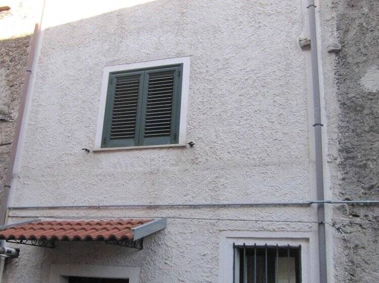 ベッドアンドブレックファースト Alloggiando Da Carmela