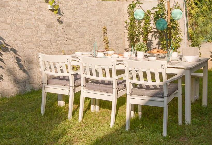 تختخواب و صبحانه Arco Dei Sogni