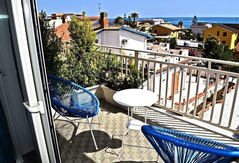 تختخواب و صبحانه Bella Villa