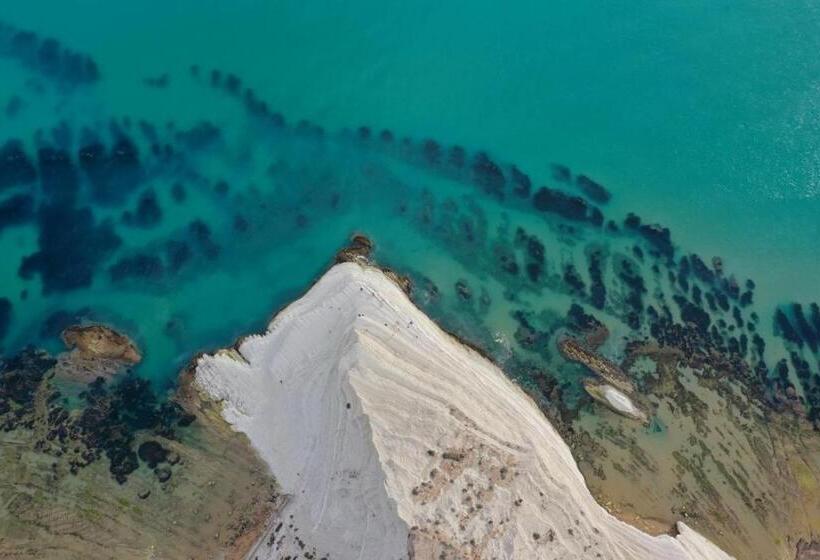 تختخواب و صبحانه Calua Experience View