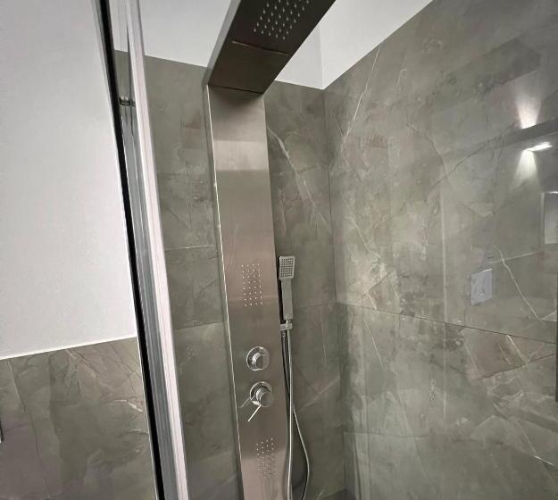 تختخواب و صبحانه Calua Experience View