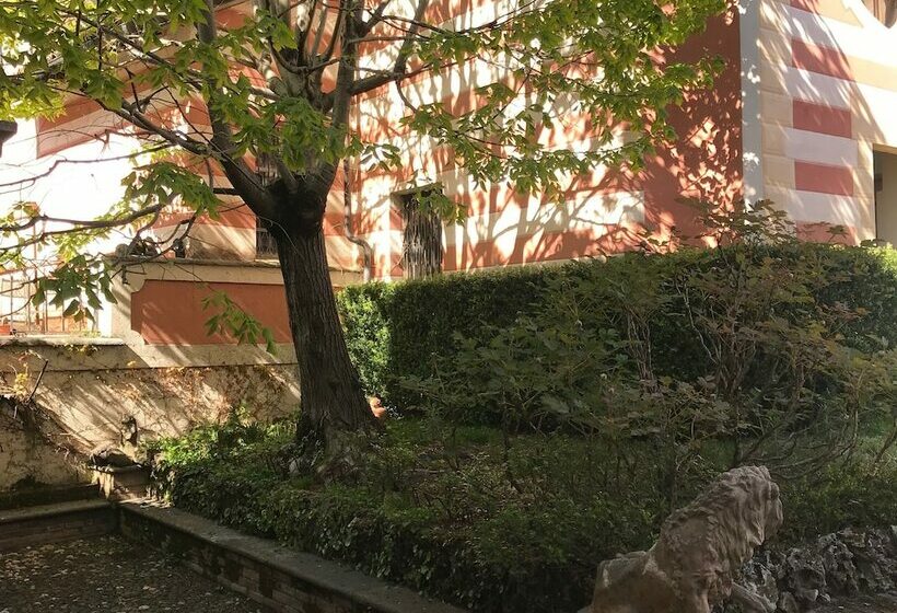 민박 Casa Dei Leoni Carpeneto