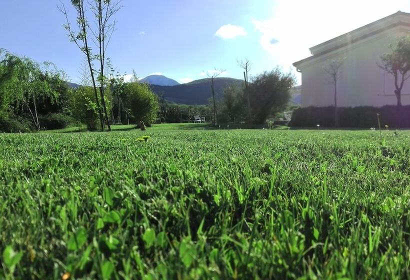 فندق ريفى Le Perelle Agriturismo