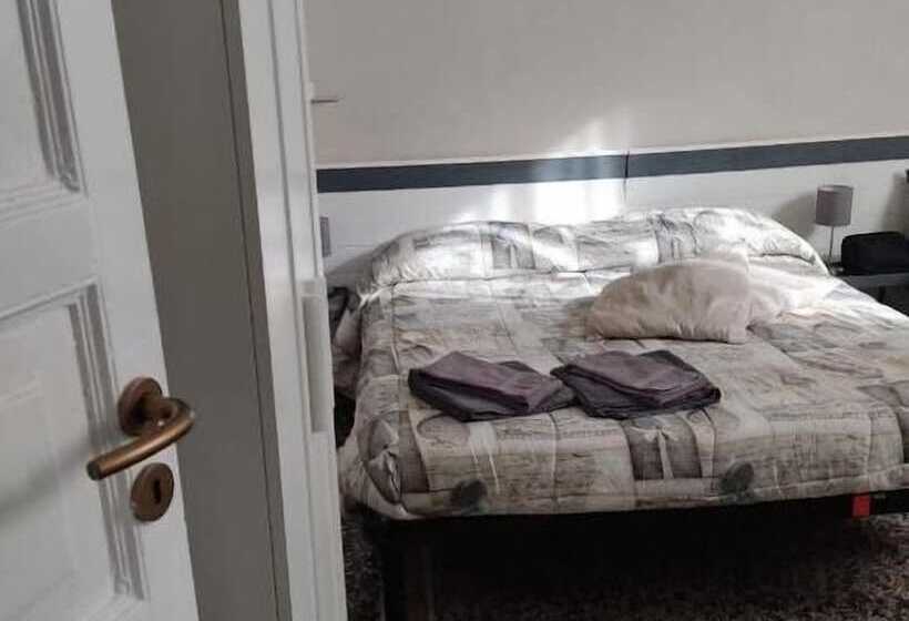 تختخواب و صبحانه Le Stanze Della Lanterna