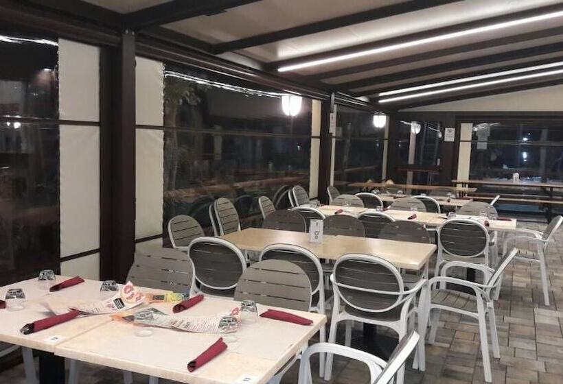 فندق Camper Park Nervia
