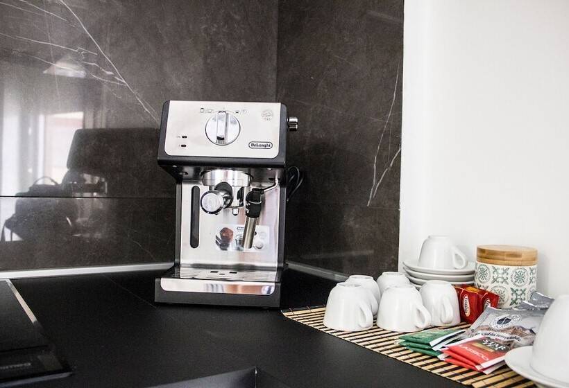 تختخواب و صبحانه Inn Comfort