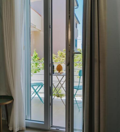 تختخواب و صبحانه Villa Sece  Luxury Rooms