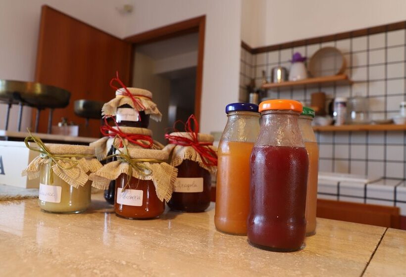 تختخواب و صبحانه Cozy Bed&breakfast