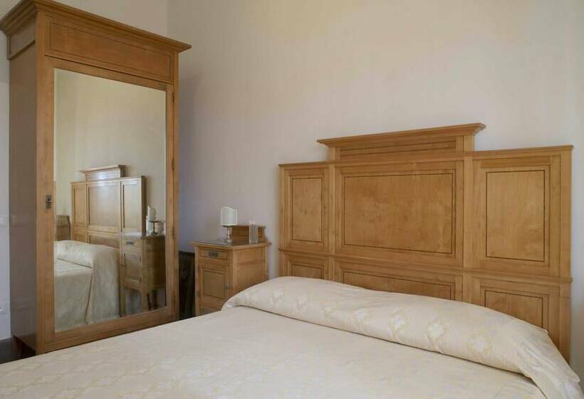 تختخواب و صبحانه Garibaldi 15