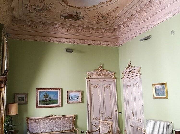 تختخواب و صبحانه Garibaldi 15