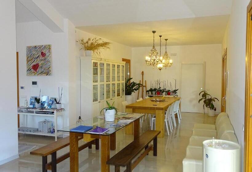 مبيت وإفطار Guesthouse Anchise 38