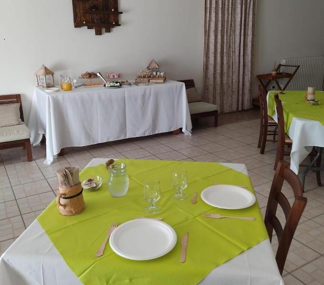 مبيت وإفطار Supramurgia Agribistrot