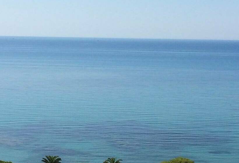 تختخواب و صبحانه Cala Arenella Near Spiaggia Foggia