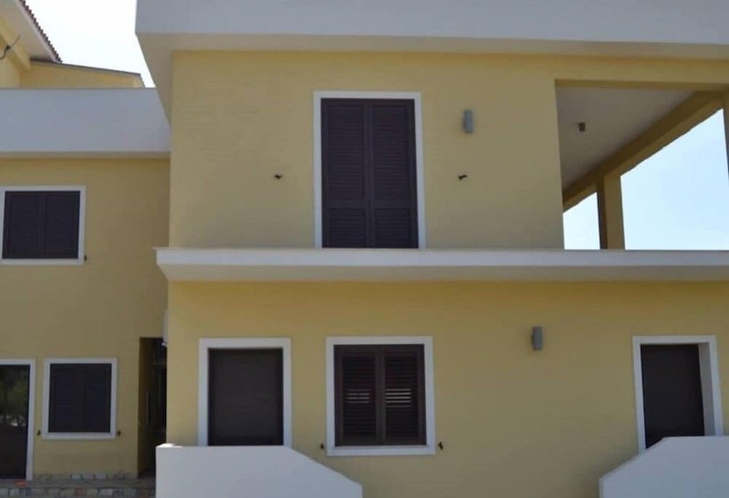 تختخواب و صبحانه Cala Arenella Near Spiaggia Foggia