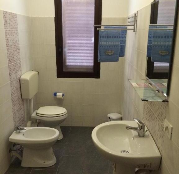 تختخواب و صبحانه Cala Arenella Near Spiaggia Foggia