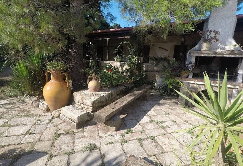 فندق ريفى Agriturismo Masseria Piutri