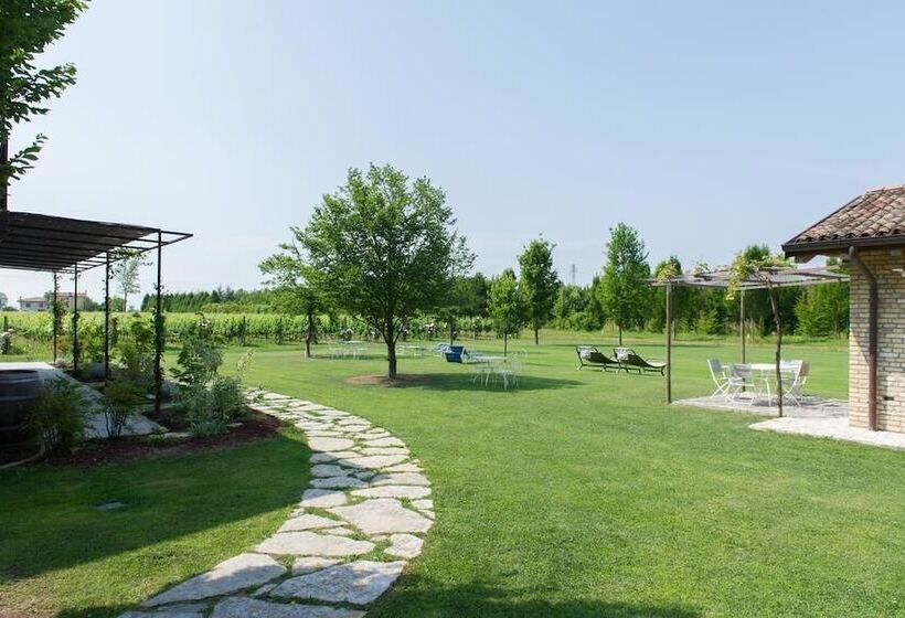 فندق ريفى Agriturismo Albafiorita