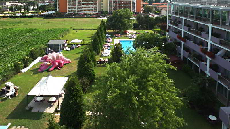 هتل Ambassador Suite