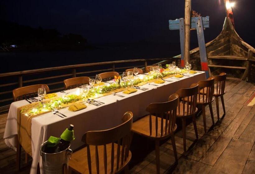 בית מלון כפרי Candi Beach Resort & Spa