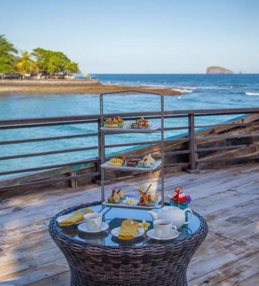 בית מלון כפרי Candi Beach Resort & Spa