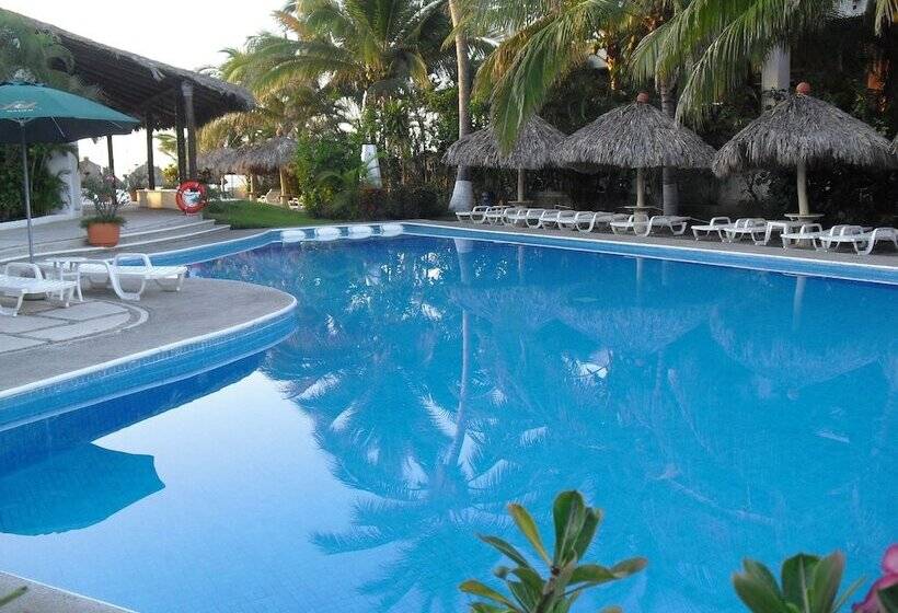 هتل Castillo Huatulco & Beach Club