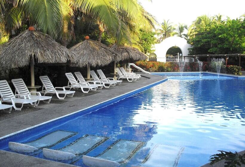 هتل Castillo Huatulco & Beach Club