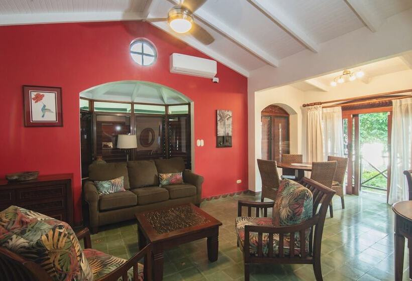 هتل Club Del Mar Oceanfront