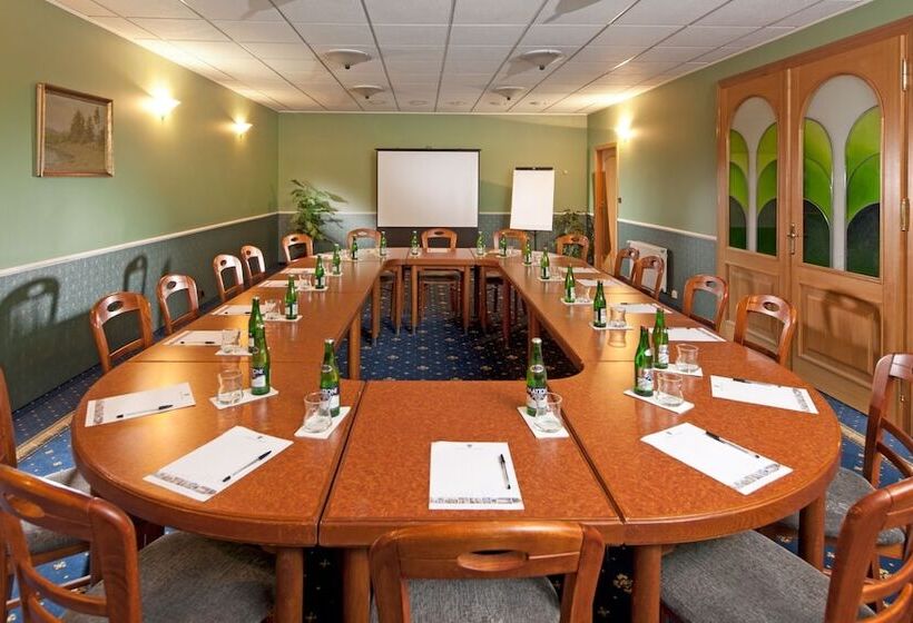 هتل Concertino Zlata Husa