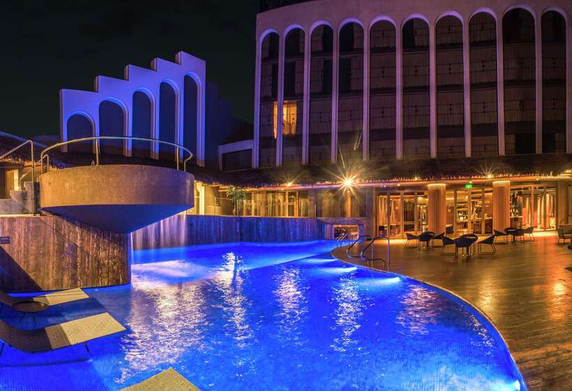 فندق Doubletree By Hilton Iquitos