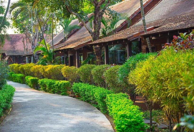 هتل Golden Pine Resort And Spa