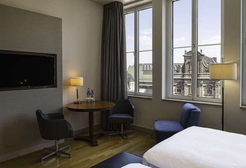 هتل Hilton Cologne