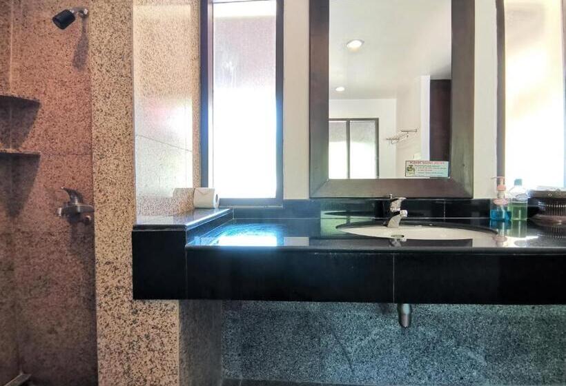 酒店 Holiday Villa, Lanta