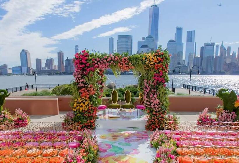 هتل Hyatt Regency Jersey City on the Hudson