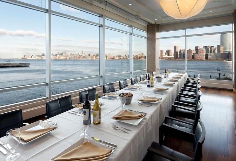 هتل Hyatt Regency Jersey City on the Hudson