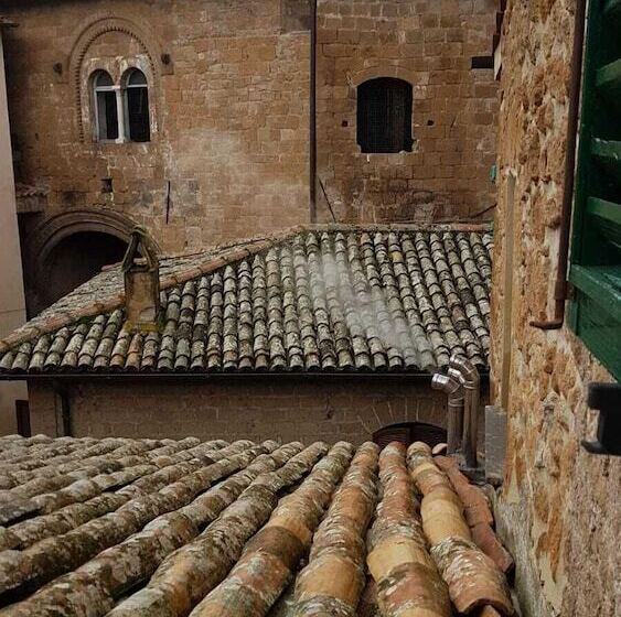 ホテル Palazzo Piccolomini