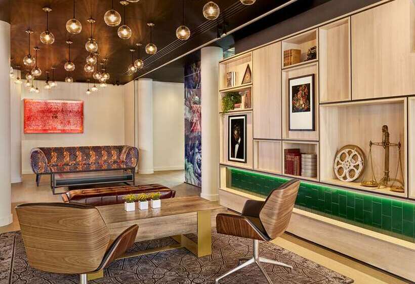 هتل The Westminster London, Curio Collection By Hilton