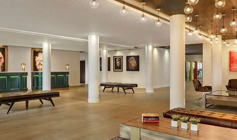 هتل The Westminster London, Curio Collection By Hilton