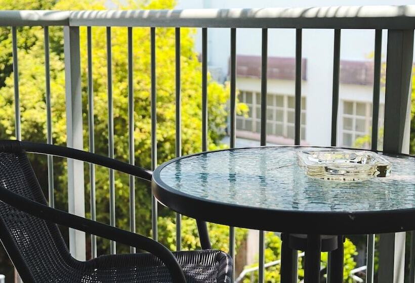 هتل Heritage Cairns