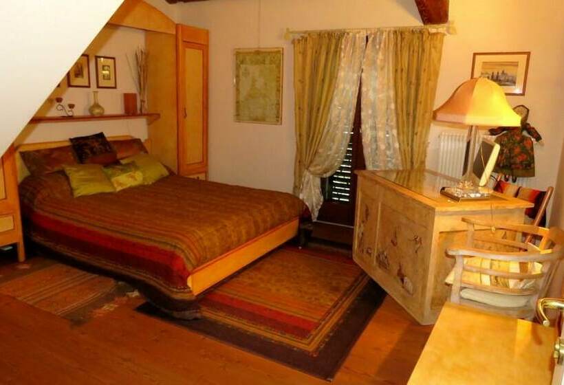 تختخواب و صبحانه Antica Casa Sandri