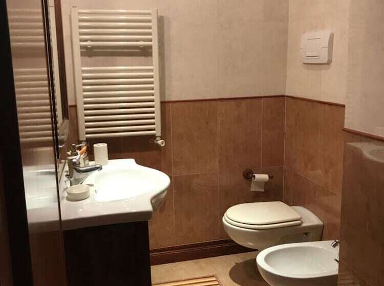 تختخواب و صبحانه Archè