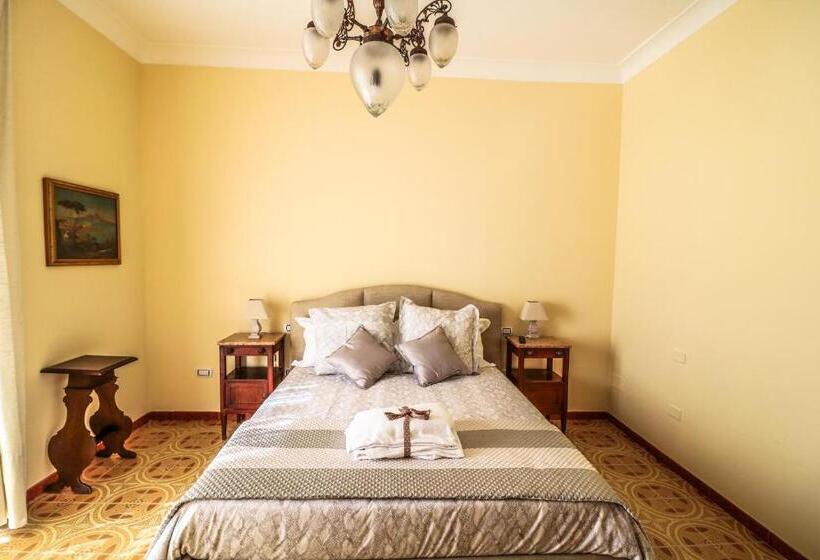 تختخواب و صبحانه Scognamiglio Suites