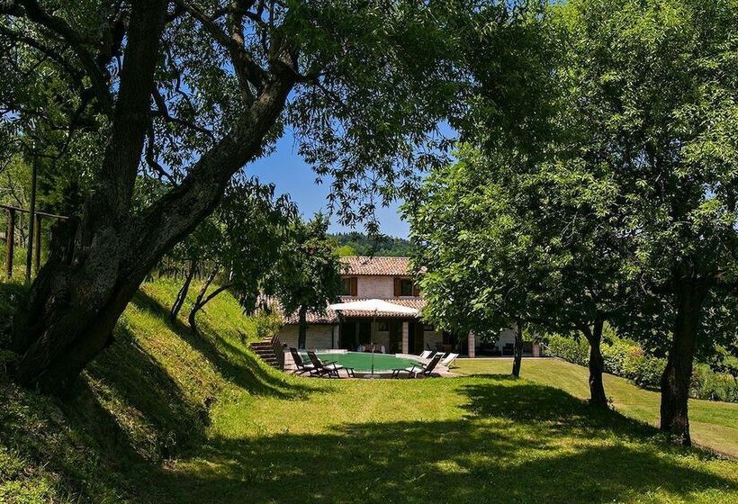 مسافرخانه Villa Melagrana