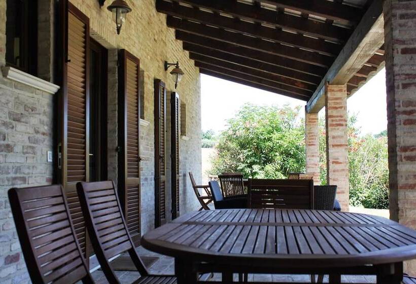 مسافرخانه Villa Melagrana