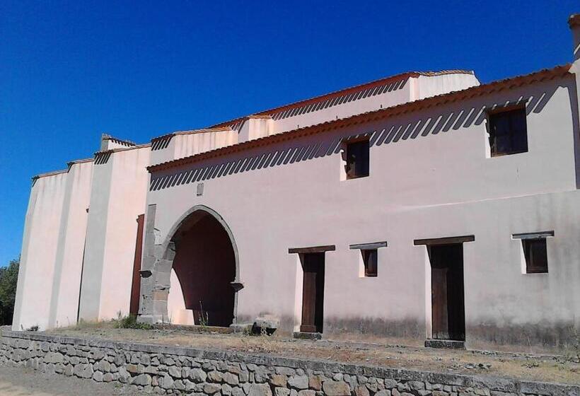 B&b I Menhir