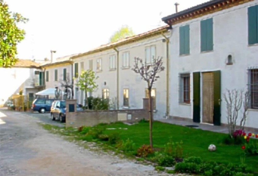 مبيت وإفطار Casa Cortesi